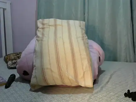 Snapshot of nuts_african chatting on 10-29-25, 11:23 nuts african online show from 10-29-25, 11:23