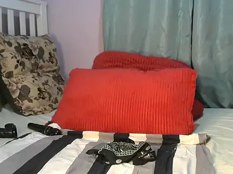 Snapshot of nuts_african chatting on 11-27-25, 06:48 nuts african online show from 11-27-25, 06:48