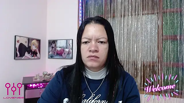 Snapshot of Cristal_w chatting on 11-05-25, 12:49 Cristal w online show from 11-05-25, 12:49