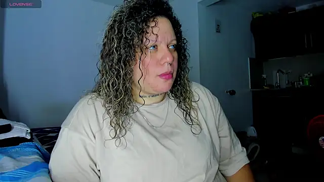 mariana maze online show from 01-12-25, 04:42