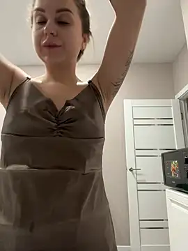 Snapshot of ellie_ssexy chatting on 12-18-24, 04:42 ellie ssexy online show from 12-18-24, 04:42