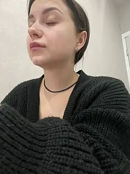Snapshot of ellie_ssexy chatting on 01-11-25, 04:48 ellie ssexy online show from 01-11-25, 04:48