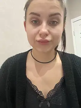 Snapshot of ellie_ssexy chatting on 01-14-25, 04:57 ellie ssexy online show from 01-14-25, 04:57