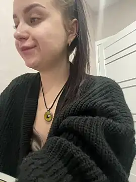 Snapshot of ellie_ssexy chatting on 01-18-25, 04:48 ellie ssexy online show from 01-18-25, 04:48