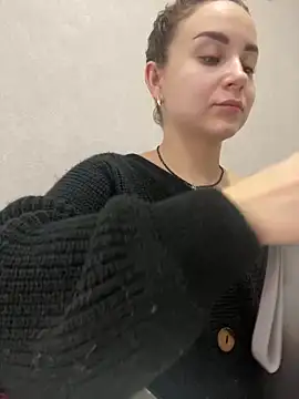 Snapshot of ellie_ssexy chatting on 02-19-25, 04:55 ellie ssexy online show from 02-19-25, 04:55