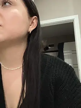 Snapshot of ellie_ssexy chatting on 03-05-25, 01:39 ellie ssexy online show from 03-05-25, 01:39