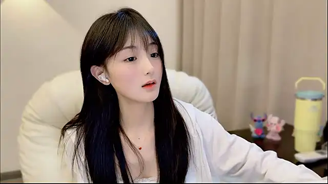 Snapshot of SHUIshui_ chatting on 01-10-26, 01:35 SHUIshui online show from 01-10-26, 01:35