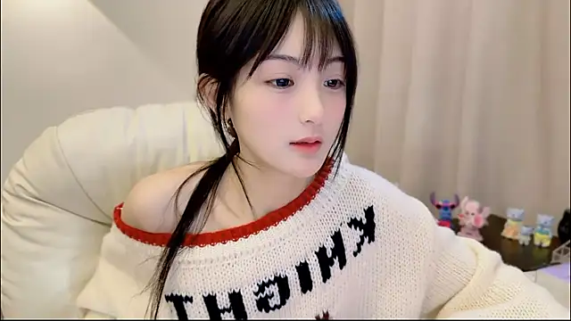 Snapshot of SHUIshui_ chatting on 01-11-26, 05:45 SHUIshui online show from 01-11-26, 05:45