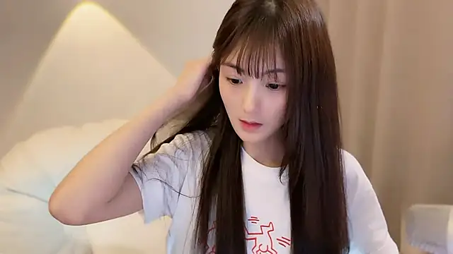 Snapshot of SHUIshui_ chatting on 03-12-26, 02:01 SHUIshui online show from 03-12-26, 02:01