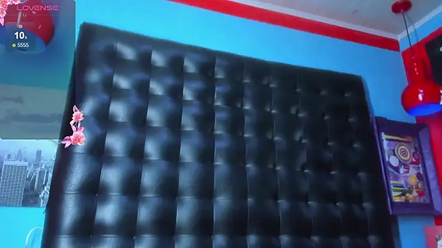 Snapshot of ElianFoxter chatting on 09-15-25, 11:27 ElianFoxter online show from 09-15-25, 11:27