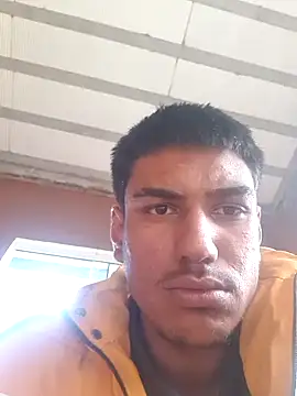Snapshot of fernandes_v chatting on 12-31-24, 07:51 fernandes v online show from 12-31-24, 07:51