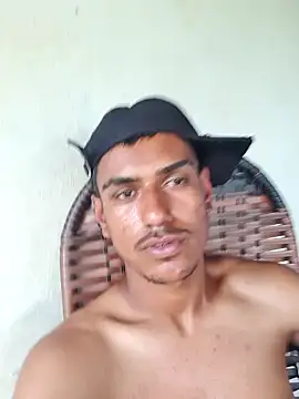 Snapshot of fernandes_v chatting on 01-26-25, 09:18 fernandes v online show from 01-26-25, 09:18