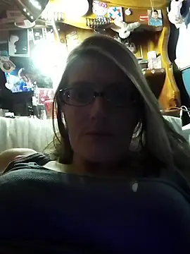 beelzebubblesxo online show from 10-25-25, 04:20