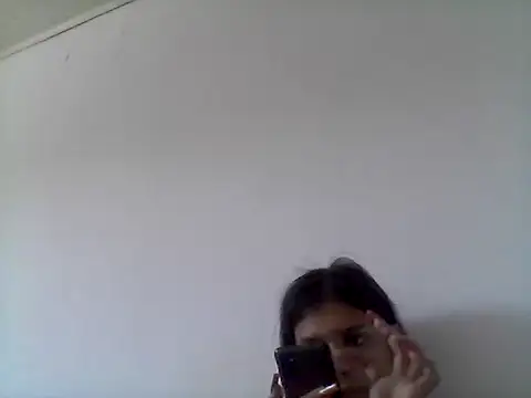 Snapshot of mariy_ chatting on 01-09-26, 03:59 mariy online show from 01-09-26, 03:59