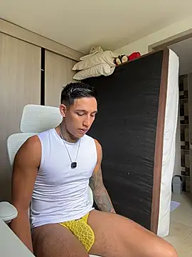 Snapshot of sendfer chatting on 07-13-26, 07:05 sendfer online show from 07-13-26, 07:05