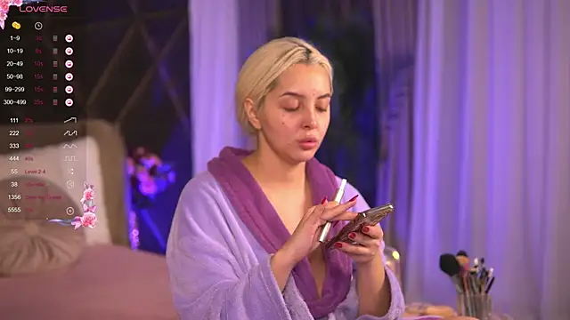 VictoriaMorrone online show from 02-27-25, 03:25