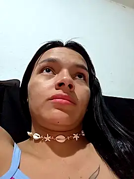 Snapshot of _shantal_smith chatting on 09-22-25, 05:42 shantal smith online show from 09-22-25, 05:42