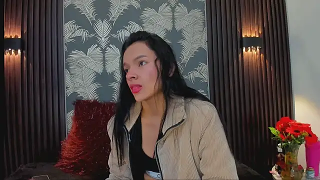 Snapshot of _shantal_smith chatting on 10-06-25, 04:59 shantal smith online show from 10-06-25, 04:59