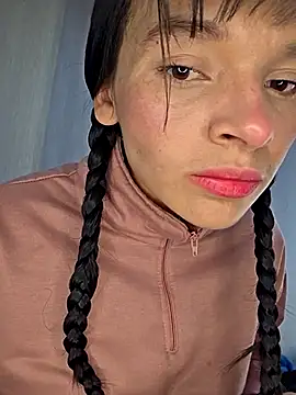 Snapshot of _shantal_smith chatting on 11-06-25, 04:52 shantal smith online show from 11-06-25, 04:52