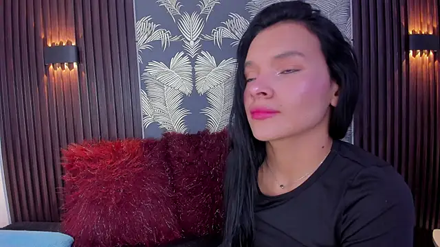 Snapshot of _shantal_smith chatting on 11-19-25, 04:40 shantal smith online show from 11-19-25, 04:40