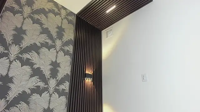 Snapshot of _shantal_smith chatting on 02-01-26, 12:37 shantal smith online show from 02-01-26, 12:37