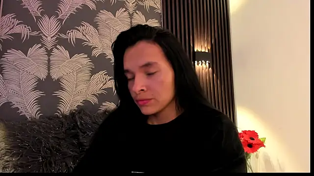 Snapshot of _shantal_smith chatting on 02-13-26, 12:56 shantal smith online show from 02-13-26, 12:56