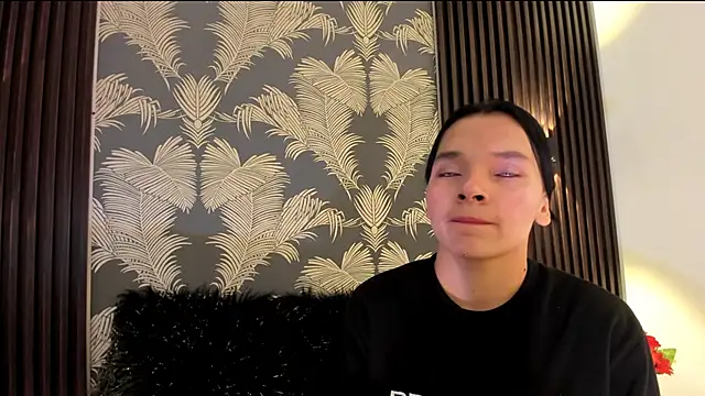 Snapshot of _shantal_smith chatting on 02-19-26, 12:28 shantal smith online show from 02-19-26, 12:28