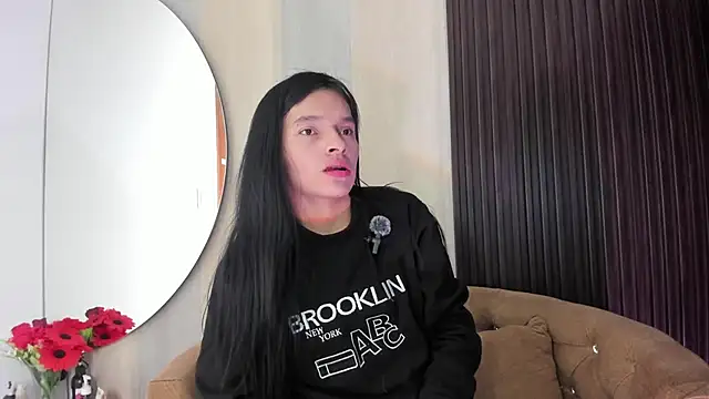 Snapshot of _shantal_smith chatting on 03-01-26, 12:34 shantal smith online show from 03-01-26, 12:34