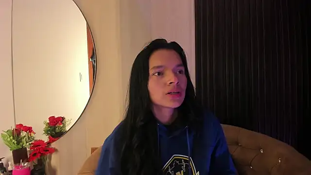 Snapshot of _shantal_smith chatting on 04-09-26, 01:05 shantal smith online show from 04-09-26, 01:05