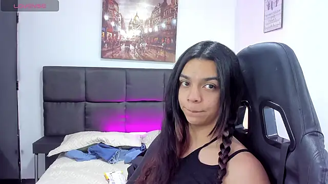 Snapshot of Megan_Miles02 chatting on 01-23-25, 08:13 Megan Miles02 online show from 01-23-25, 08:13