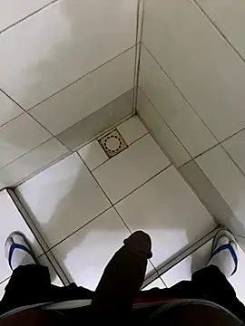 Snapshot of Spaness chatting on 09-17-25, 05:47 Spaness online show from 09-17-25, 05:47