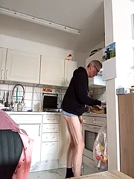 Snapshot of berfri chatting on 03-09-26, 10:08 berfri online show from 03-09-26, 10:08