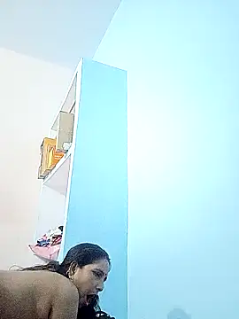 reemacouple007 online show from 10-25-25, 07:30