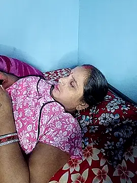 reemacouple007 online show from 11-02-25, 08:11