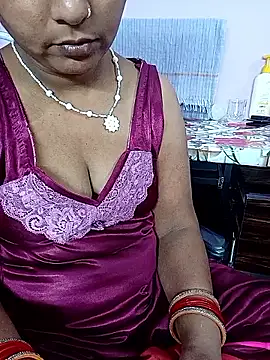 reemacouple007 online show from 04-04-26, 06:33