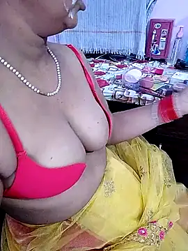 reemacouple007 online show from 07-04-26, 04:51
