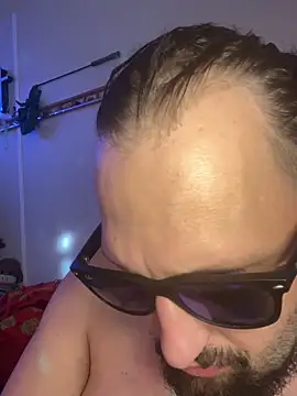 BobbyQ29 online show from 11-24-25, 10:42