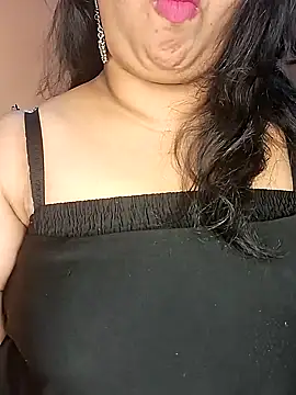 Snapshot of Ravina_patil1 chatting on 01-18-25, 03:49 Ravina patil1 online show from 01-18-25, 03:49