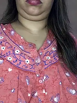 Snapshot of Ravina_patil1 chatting on 02-20-25, 12:57 Ravina patil1 online show from 02-20-25, 12:57