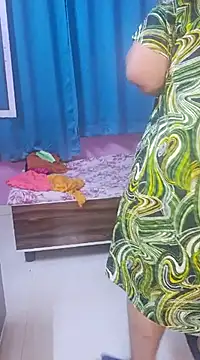 Snapshot of Ravina_patil1 chatting on 03-03-25, 10:20 Ravina patil1 online show from 03-03-25, 10:20