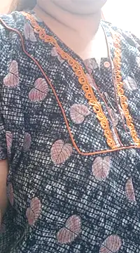 Snapshot of Ravina_patil1 chatting on 03-05-25, 09:16 Ravina patil1 online show from 03-05-25, 09:16