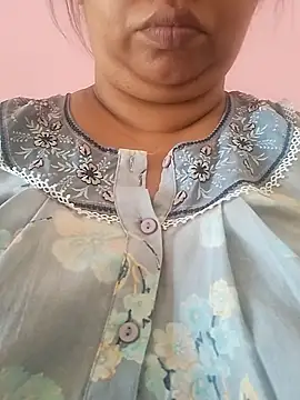 Ravina patil1 online show from 05-18-26, 05:35