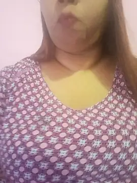 Snapshot of Ravina_patil1 chatting on 07-08-26, 12:20 Ravina patil1 online show from 07-08-26, 12:20