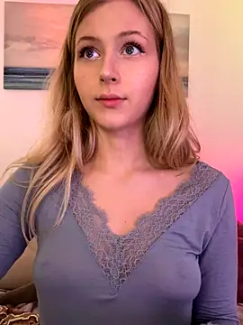 LunaRase online show from 09-20-25, 09:43