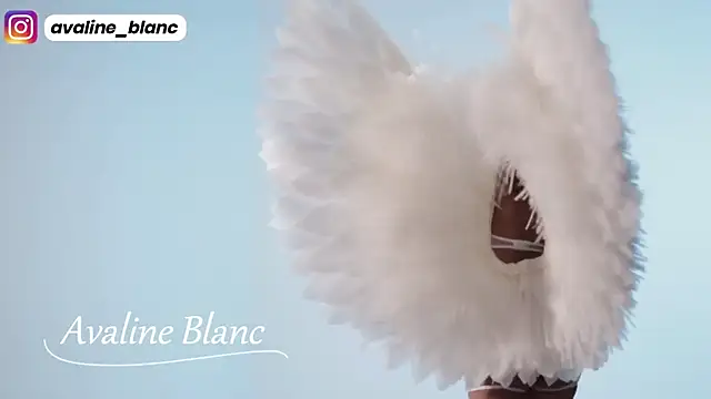 Avaline Blancx online show from 02-24-25, 11:30