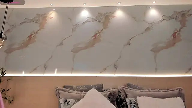 Snapshot of SteffanyBeck chatting on 04-08-26, 11:32 SteffanyBeck online show from 04-08-26, 11:32