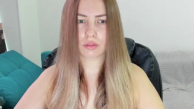 Mia shy1 online show from 01-14-26, 06:52