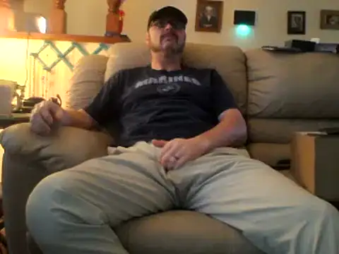 Snapshot of Billythekidd1978 chatting on 02-20-25, 02:57 Billythekidd1978 online show from 02-20-25, 02:57