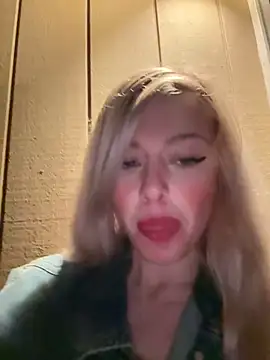 Snapshot of propertyofdaddy chatting on 10-08-25, 12:19 propertyofdaddy online show from 10-08-25, 12:19