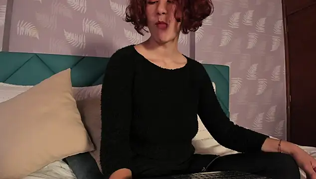 Snapshot of Moony_14 chatting on 01-11-25, 03:42 Moony 14 online show from 01-11-25, 03:42